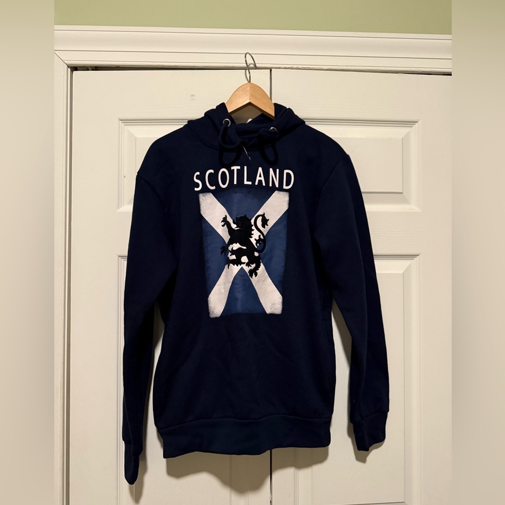 Navy‎ Scotland Hoodie with side pockets, size M/L